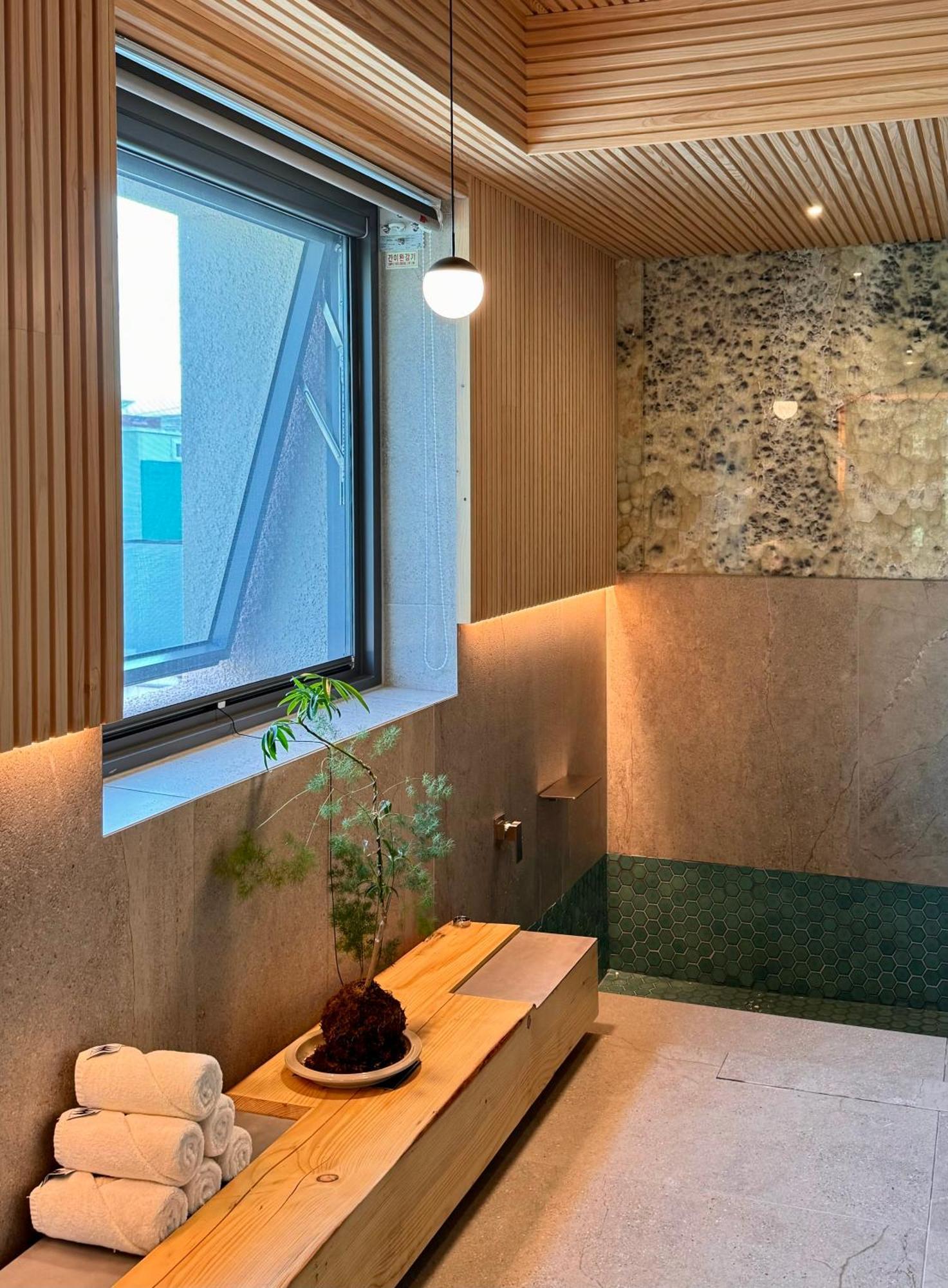 Pbr7 Hotel Unusual Stay 慶州市 エクステリア 写真